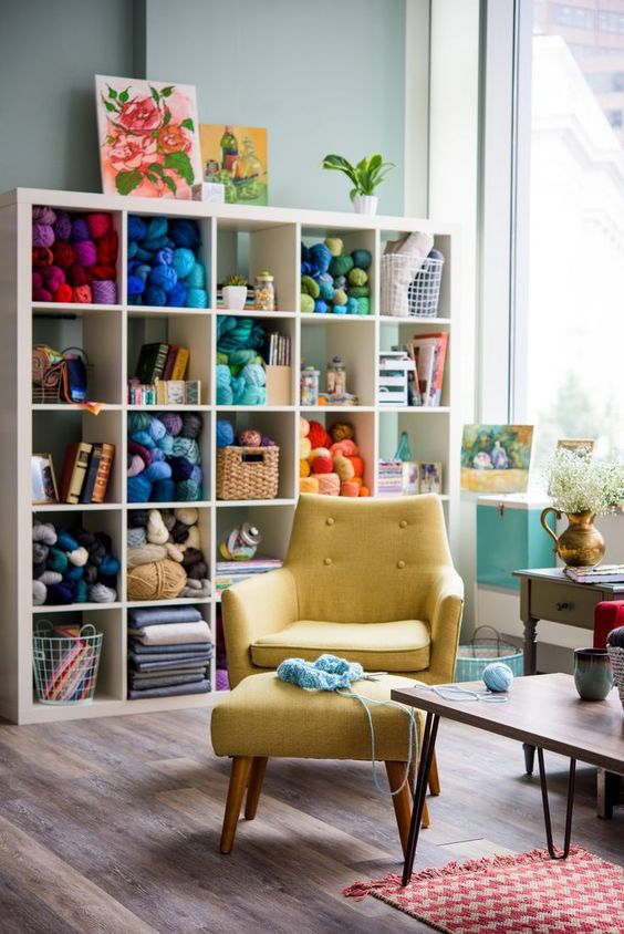 wall shelves for yarn