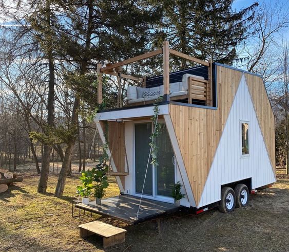 small house on wheels