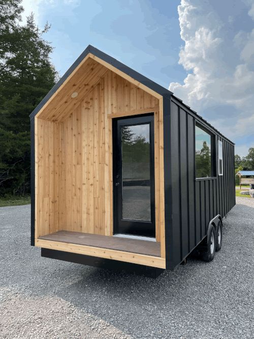 small house exterior on wheels