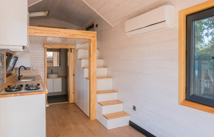 30+ Space Saving Tiny House Stairs Ideas