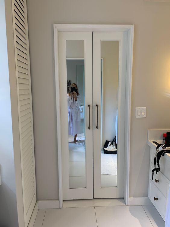 bathroom bifold door with mirrors