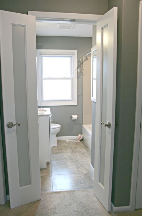bi fold bathroom door