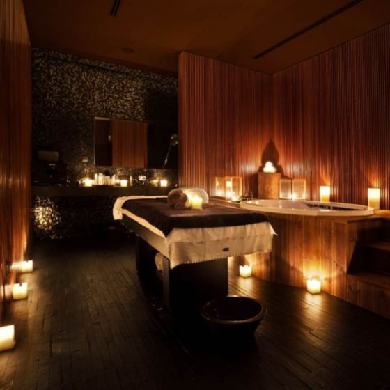 Harmonious massage room