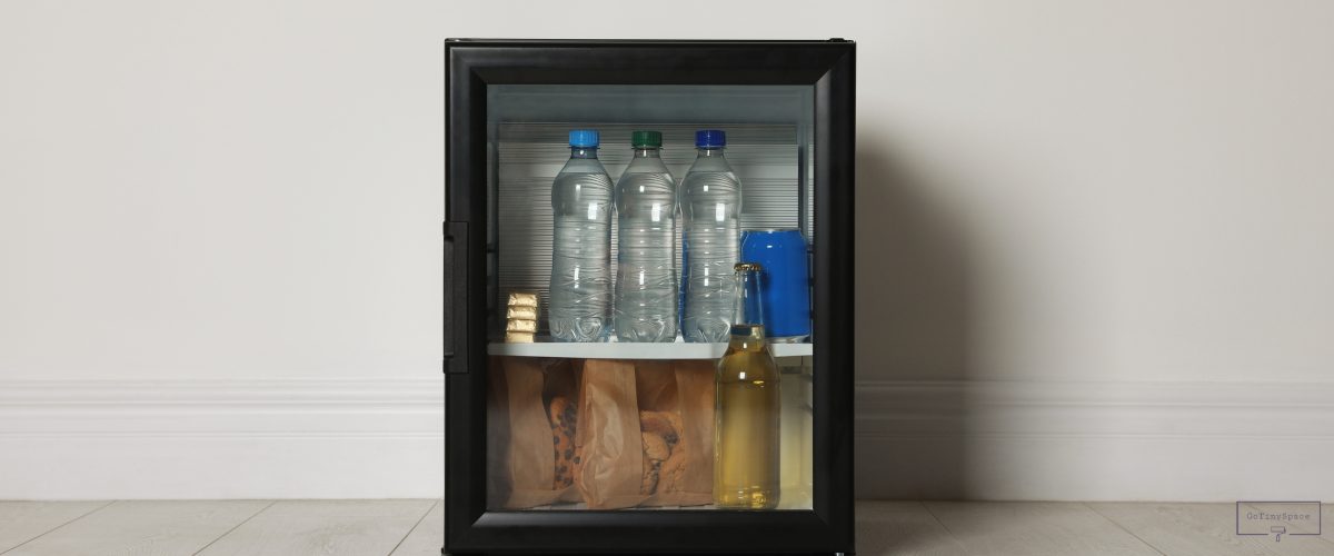mini bar fridge