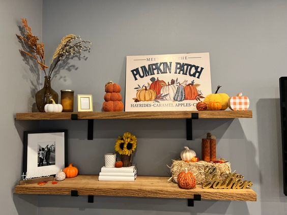 halloween floating shelves decor