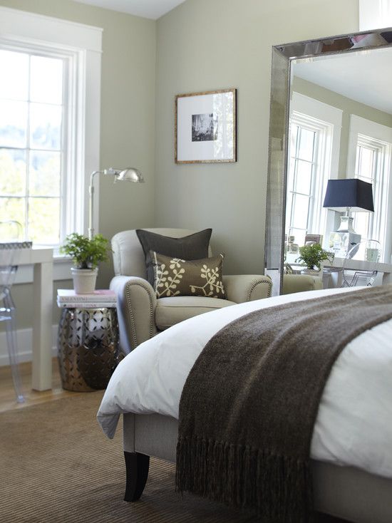 large mirror in small guest room