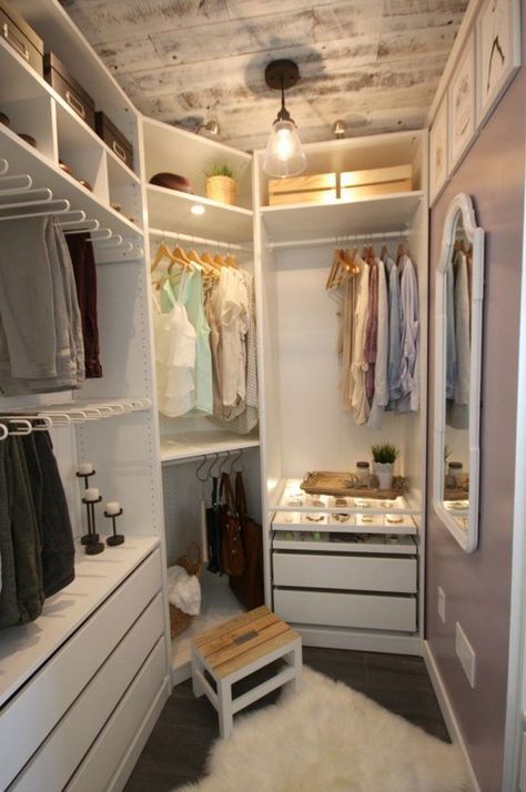 corner walk in closet