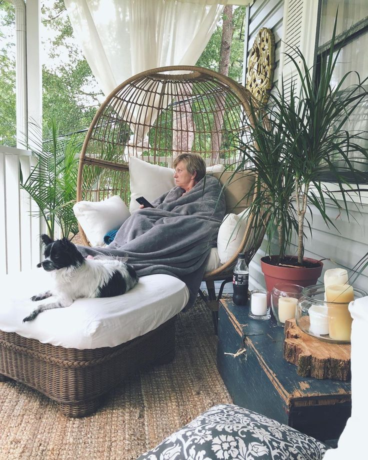 Egg Chair in small porch