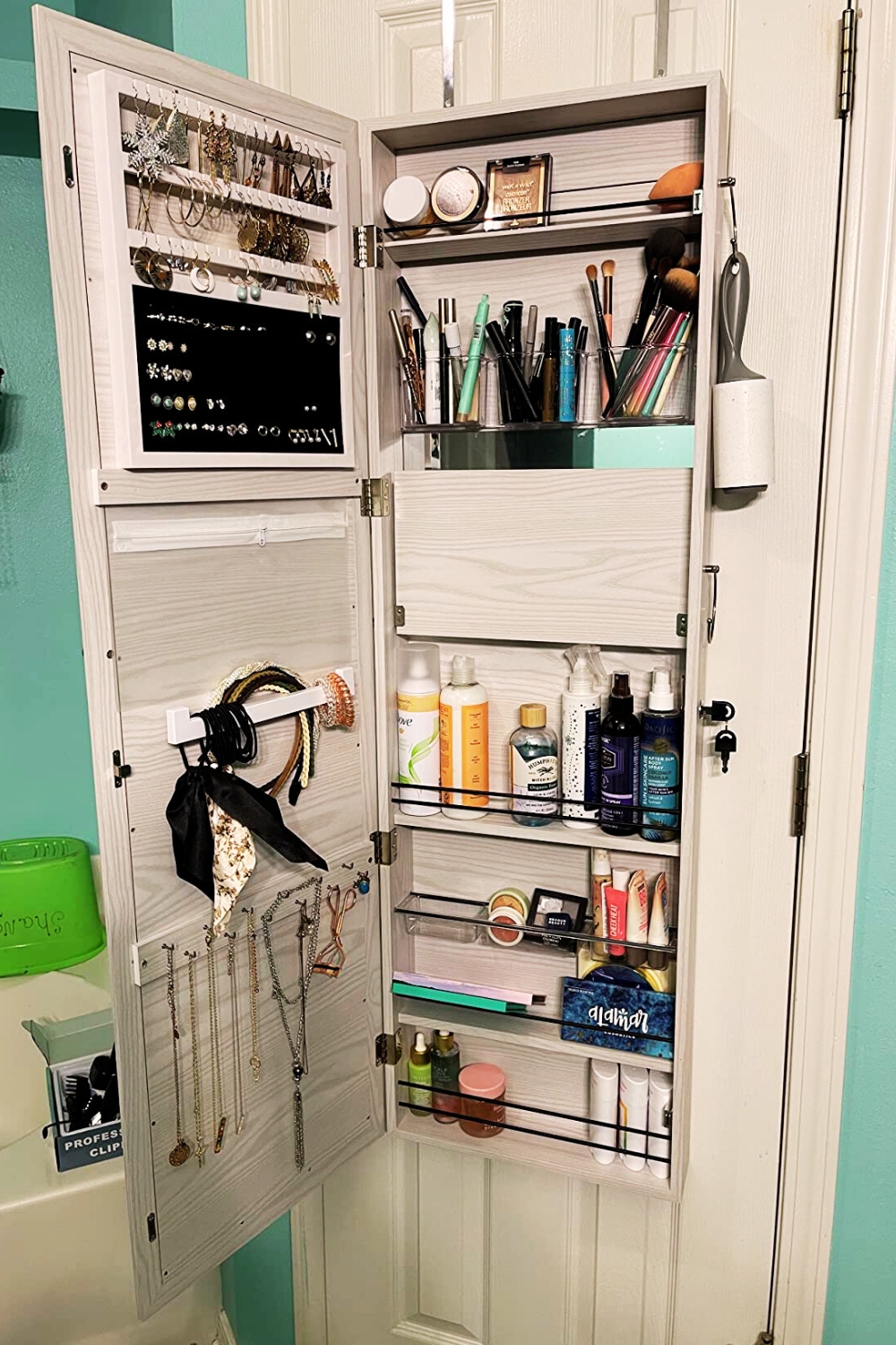 GISSAR Over Door Storage Cabinet