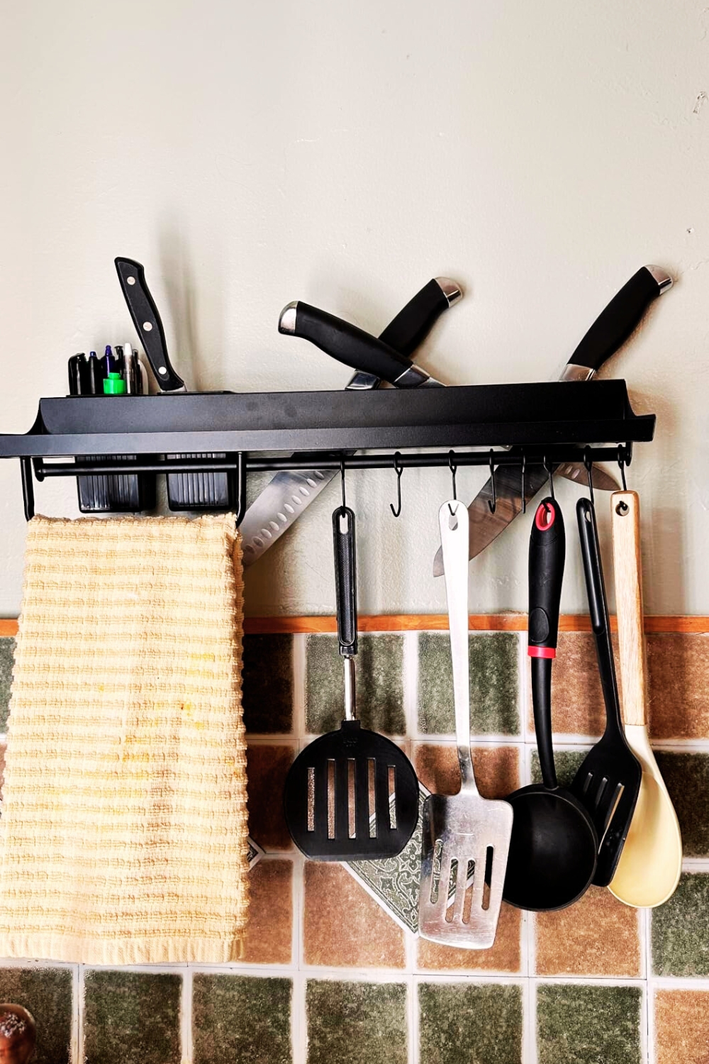 The Onyx Bee Kitchen Utensil Rack For Wall